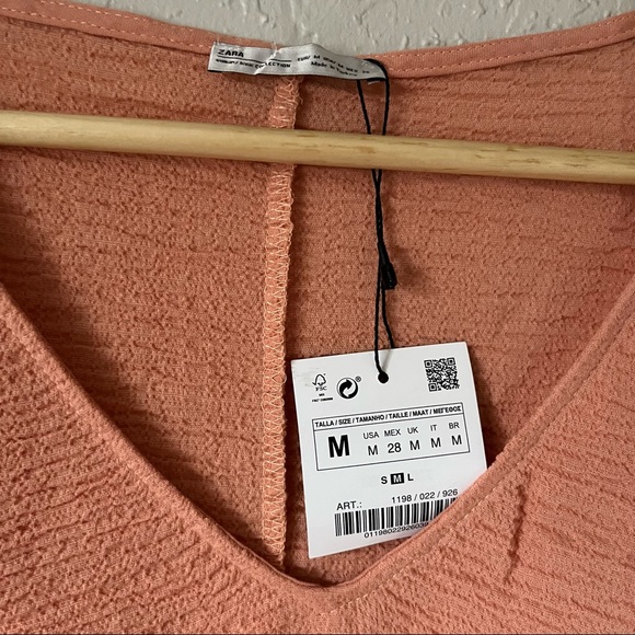 NWT Zara Crinkle V-neck top with cinch sleeves M - Picture 4 of 9